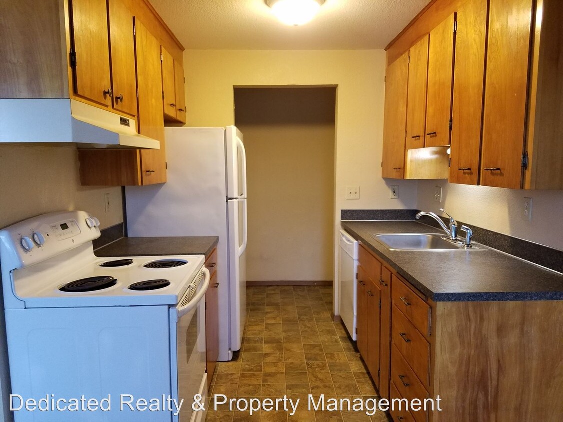 Primary Photo - 1006 W Mead Ave