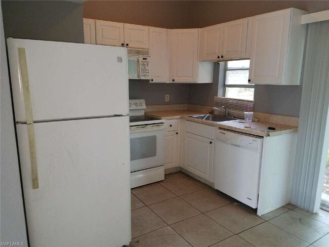 Building Photo - 1426 Brookhill Dr