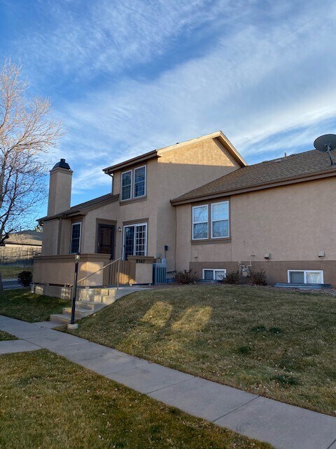 Primary Photo - 6147 Pine Hill Dr