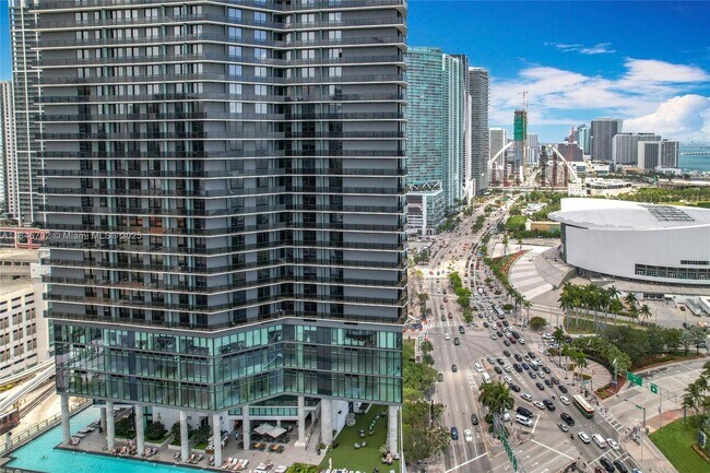 Foto del edificio - 398 NE 5th St