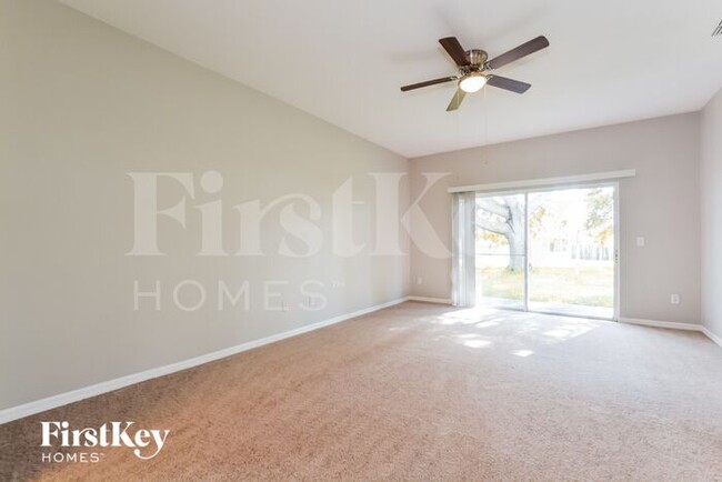 Building Photo - 2530 Dwyer Ln