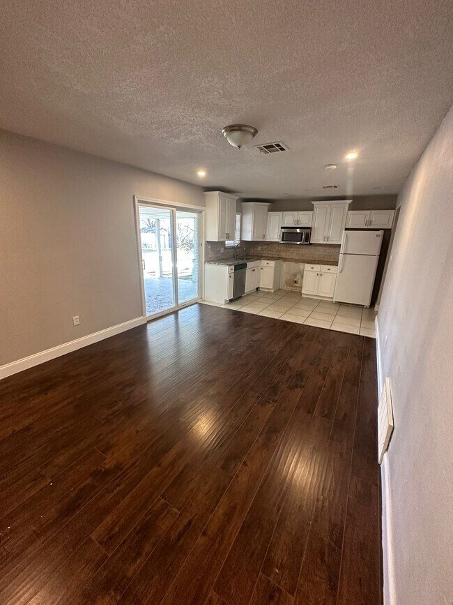 Foto del edificio - 5618 Briarwood Dr NW