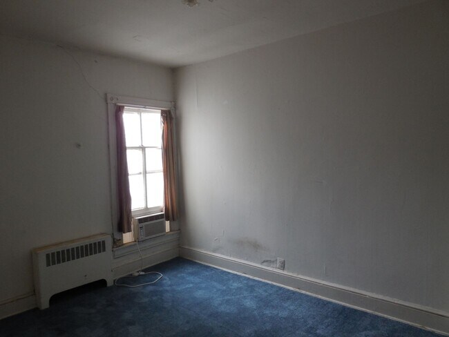 Foto del edificio - $4500 / 4br - Sunny 4 Bedroom 2 Bath Georg...