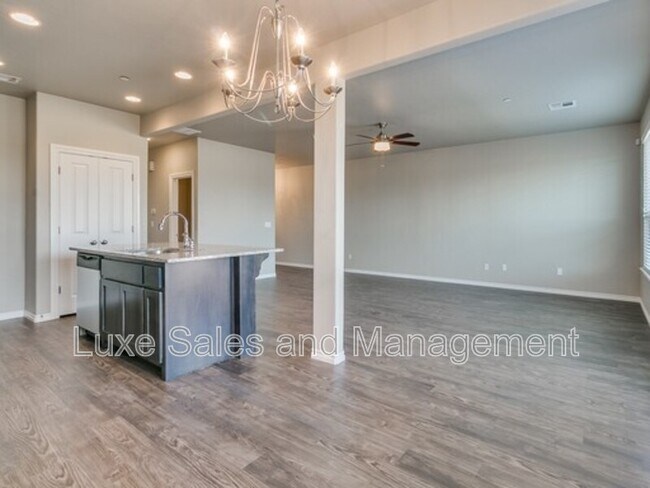 Foto del edificio - 755 SW 14th St