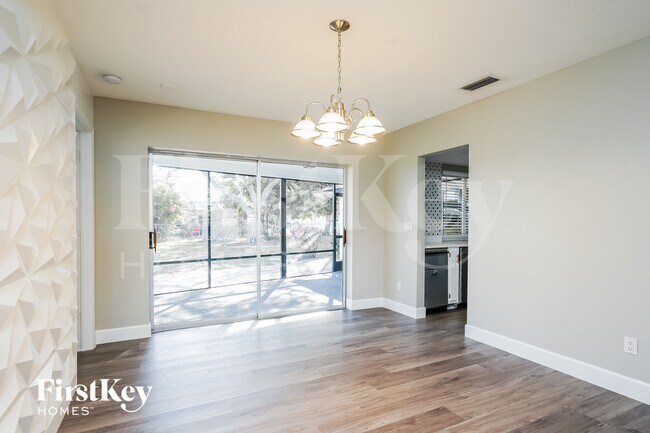 Foto del edificio - 2529 Shelby Pkwy