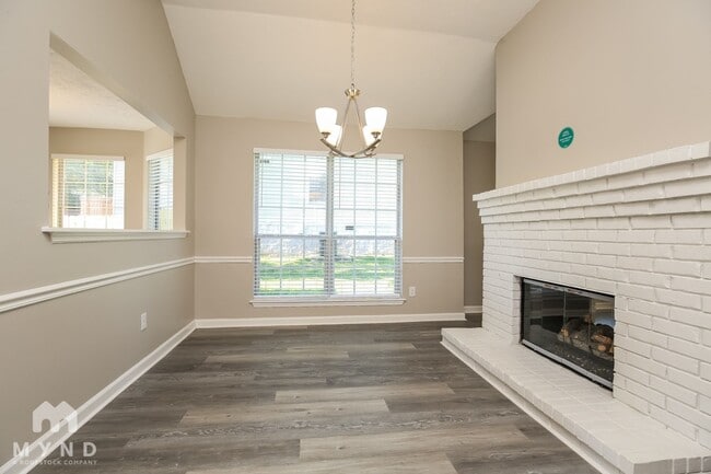 Building Photo - 308 Pine Ridge Ln