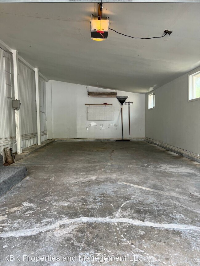 Building Photo - 3 br, 2 bath House - 10784 Hwy 160