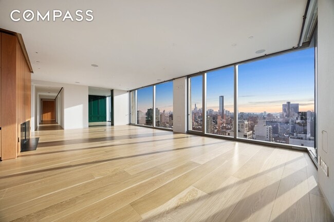 Building Photo - 215 Chrystie St