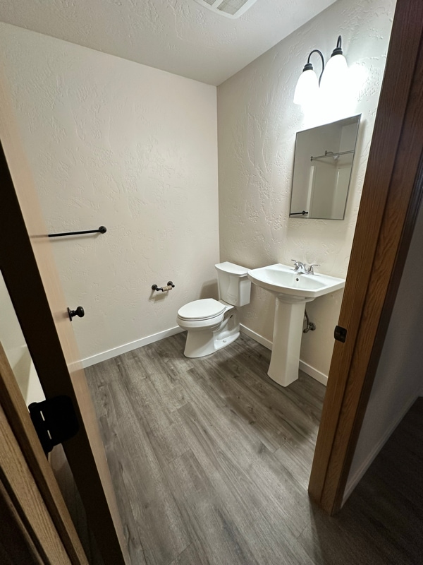 Building Photo - 37 Appleway Dr