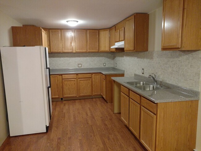 Kitchen - 509 Oxford St