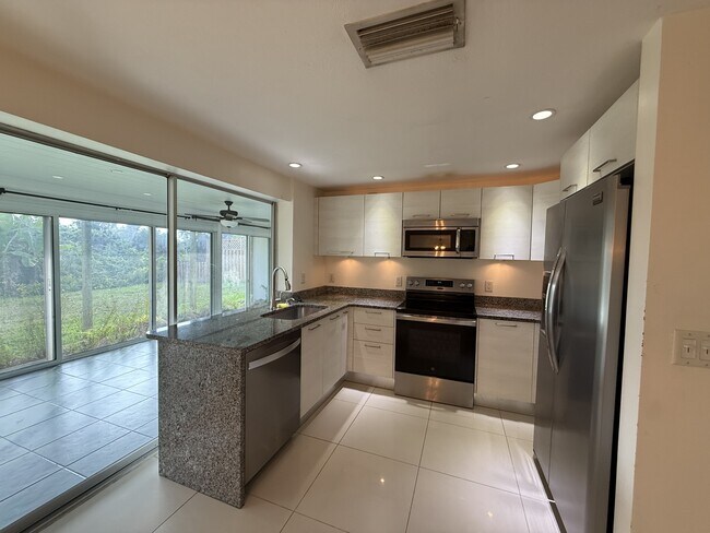 Foto del edificio - 3211 Mayflower St