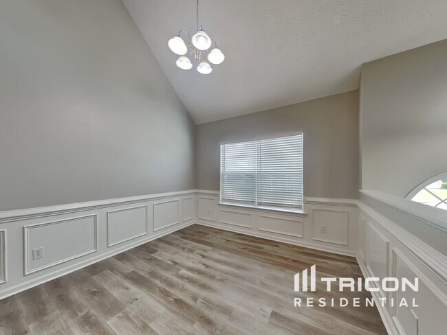 Foto del edificio - 731 Tullamore Way