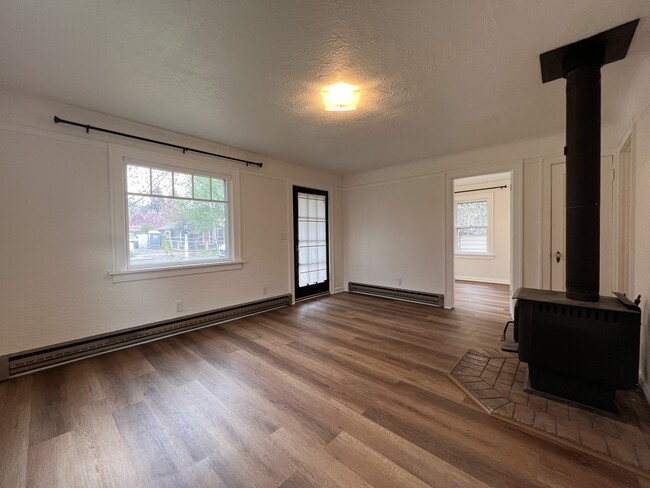 Living room - 1144 NW Columbia St