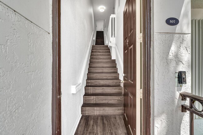 Foto del edificio - 725 SW 148th Ave