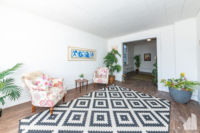 Foto del edificio - 1722 N Spaulding Ave