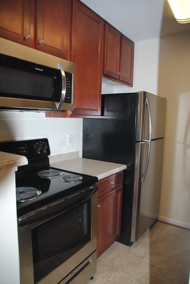 Foto del edificio - Upscale 2 BDRM, 2 BATH Condo in N. Stafford