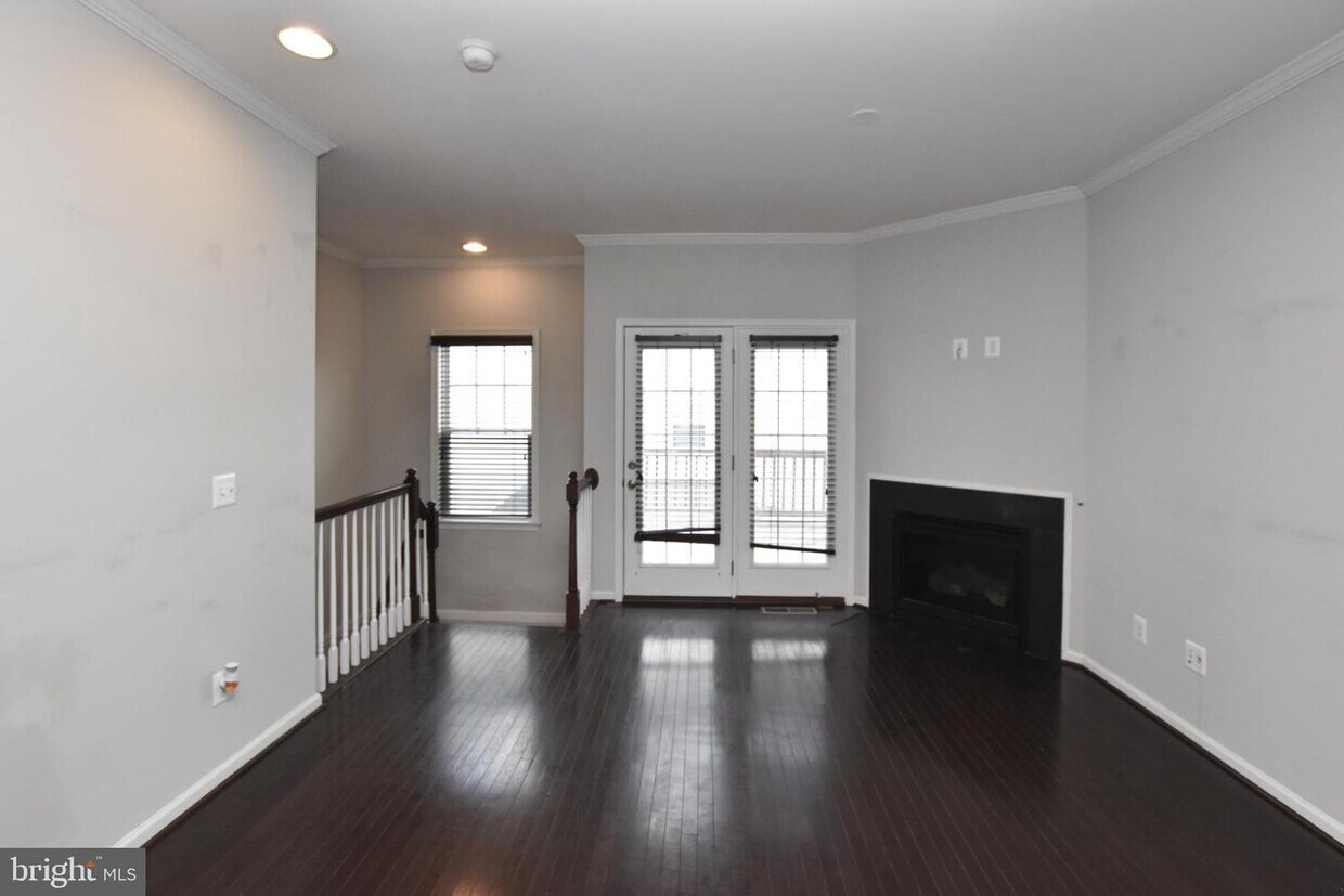 43479 Rickenbacker Square, Ashburn, VA 20147 Townhome Rentals in