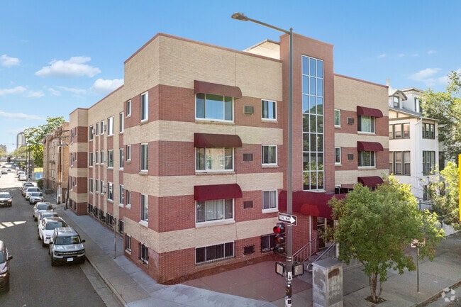 Building Photo - Fountainhead Apartments