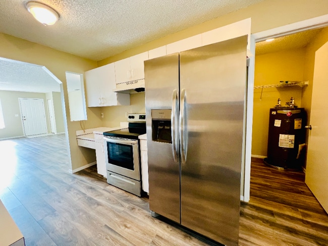Foto del edificio - 350 Winter Ridge Blvd