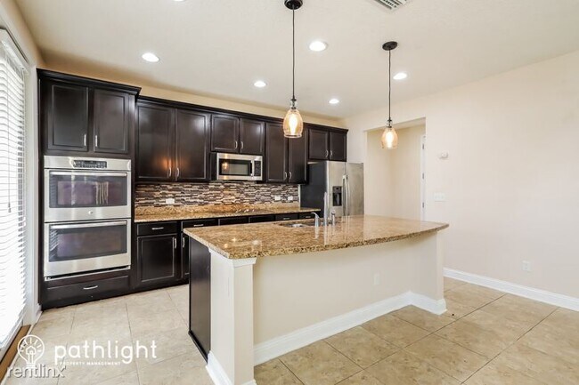 Foto del edificio - 4 br, 2 bath House - 147 Brentley Lane UNIT