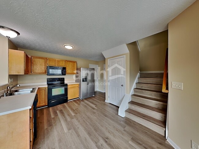 Building Photo - 3177 Bridle Run Dr