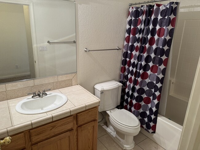 Foto del edificio - 20796 Village Pkwy