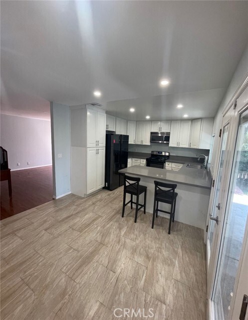 Building Photo - 16525 Elaine Dr