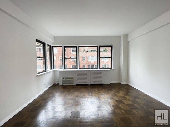 Building Photo - BEEKMAN PLACE