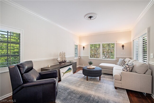 Building Photo - 5940 Chanteclair Dr