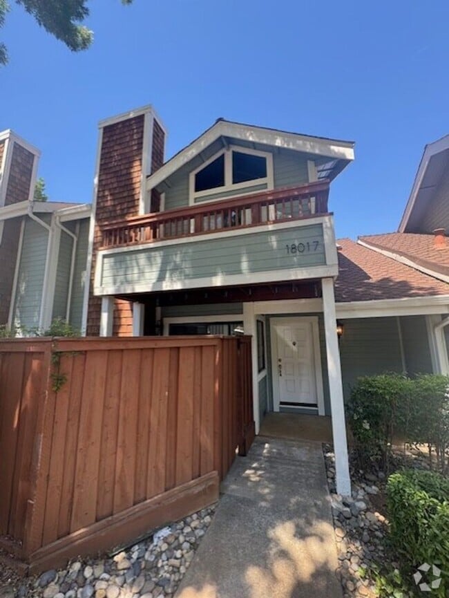 Building Photo - 18017 Hillwood Ln