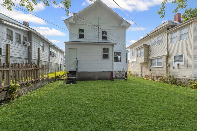 Foto del edificio - 336 N Hardesty Ave