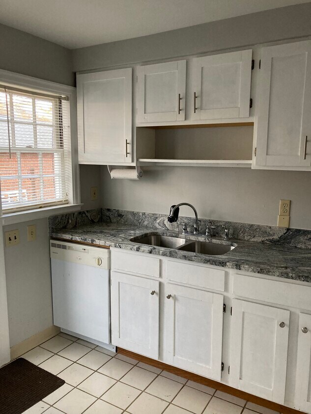 Foto principal - 1626 Waltham Rd