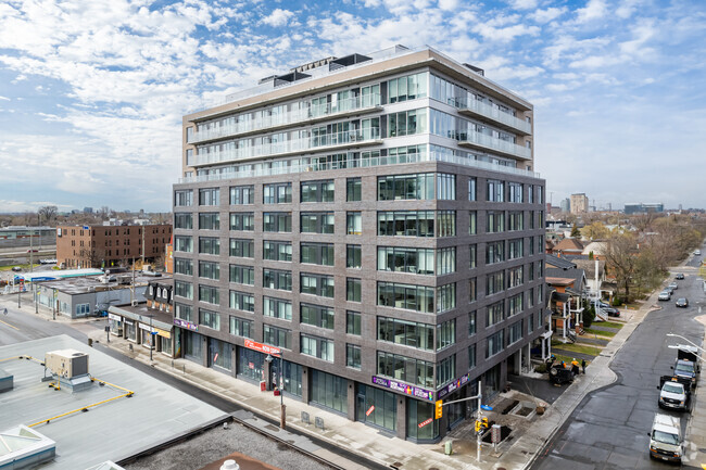 Building Photo - Tamarack Flora