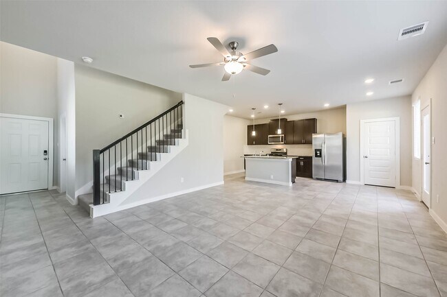 Foto del edificio - 5723 Madden Ln