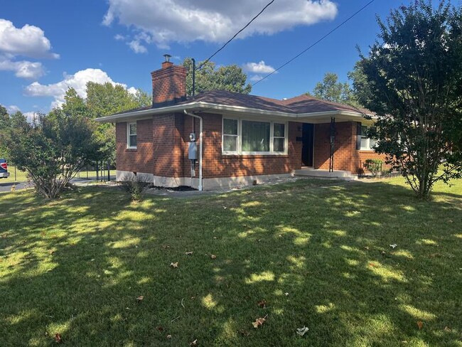 Building Photo - 6001 Applegate Ln