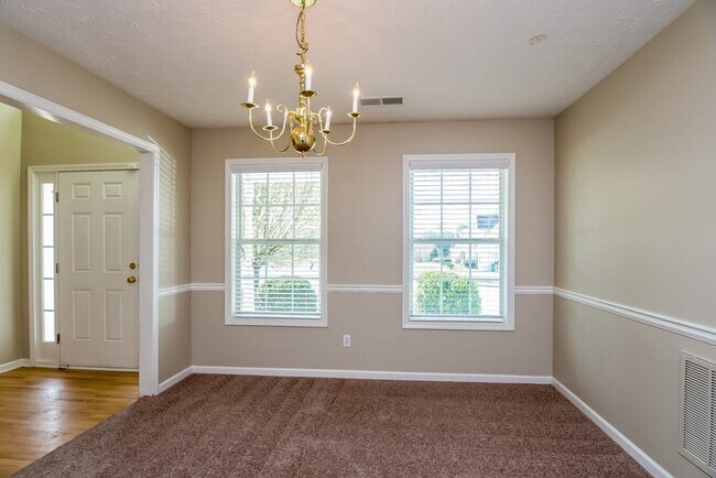 Building Photo - 2070 Pleasant Hollow Dr