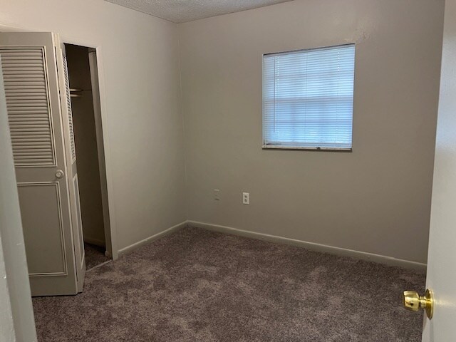 Foto del edificio - 2214 Vincent Rd