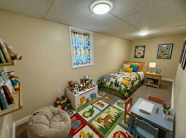 Building Photo - 165 N Hanover St