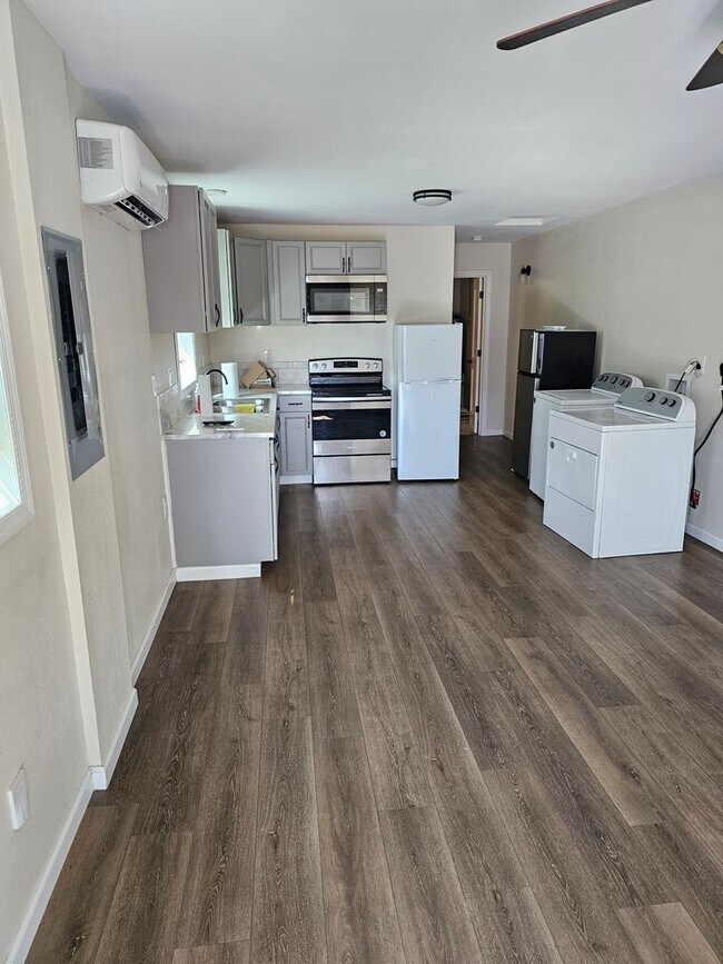 Foto del edificio - Cozy 1 bedroom,  1 bath $775
