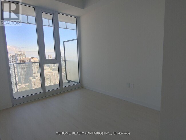 Building Photo - 3900-3900 Confederation Pkwy