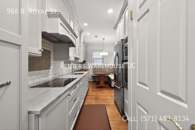 Building Photo - 986 N Royal St