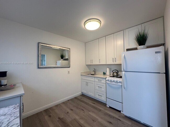 Foto del edificio - 116 SE 9th Ct