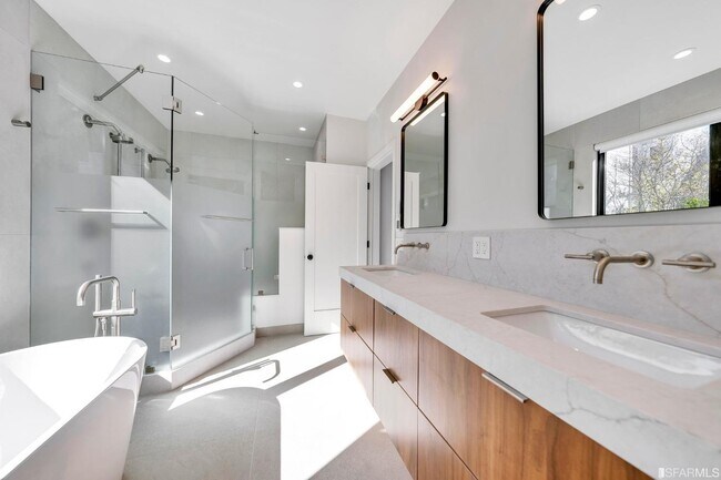 Foto del edificio - 333 Lombard St