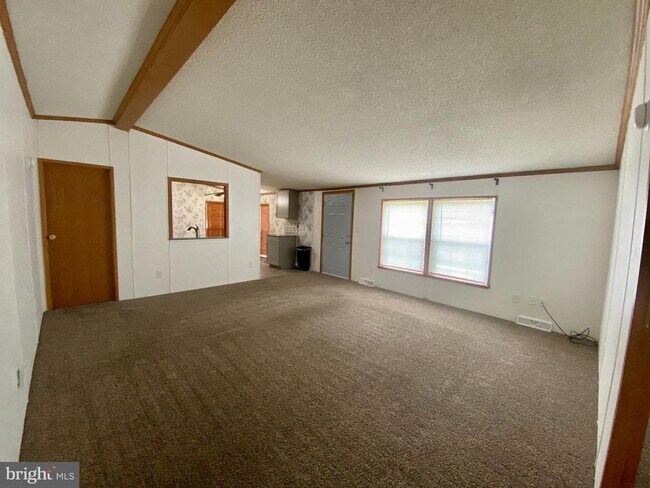 Building Photo - 606 Willow St