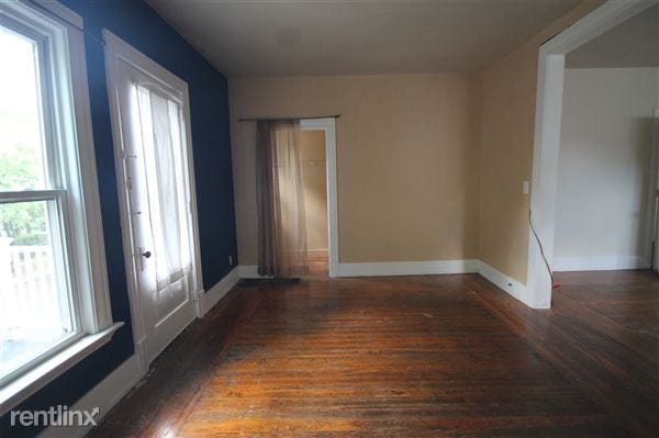 Building Photo - 1015 Fremont Ave NW