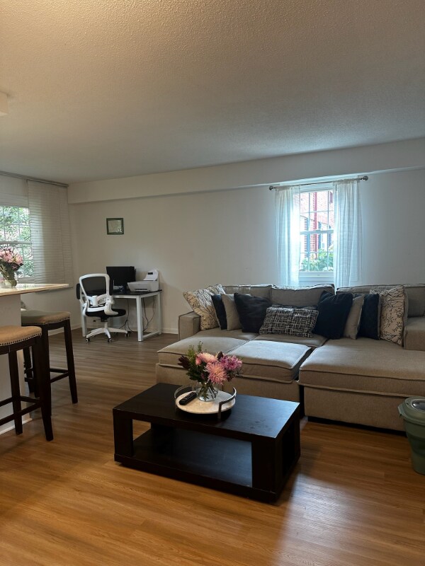 Building Photo - 4364 N Pershing Dr