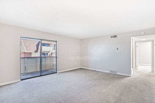 Foto del edificio - 10211 Ura Ln