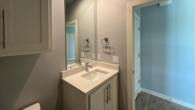 Building Photo - 17611 Natalie Ct