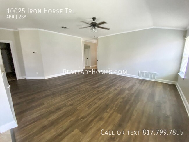 Building Photo - 10025 Iron Horse Trl