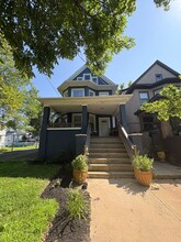 Building Photo - 1108 Asbury Ave